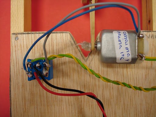 Coche eléctrico 4
